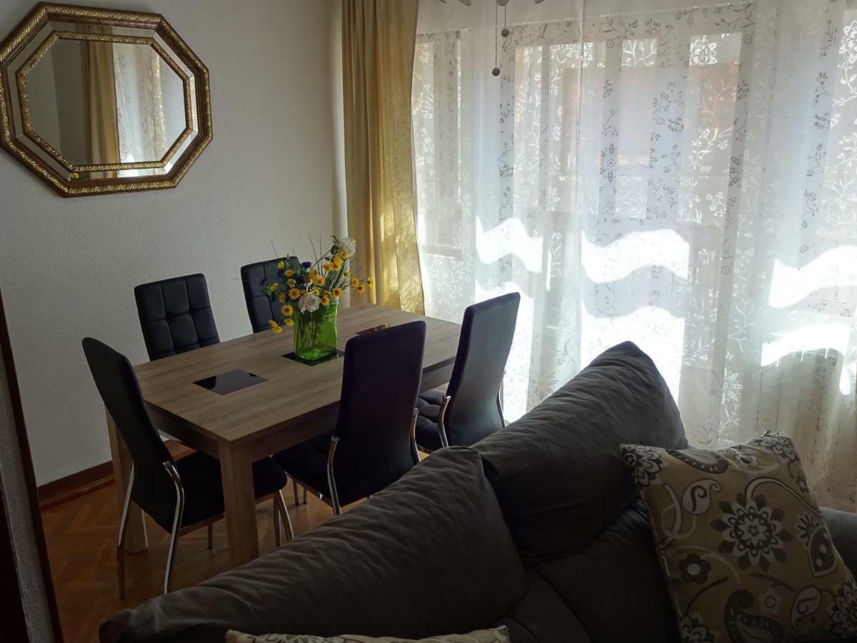La Flor De Lis Apartment อาบีลา ภายนอก รูปภาพ