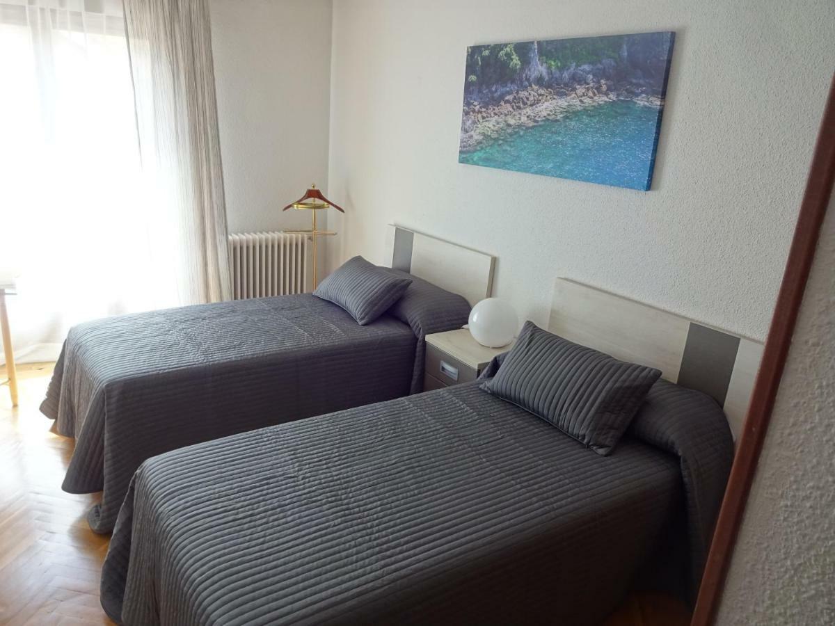 La Flor De Lis Apartment อาบีลา ภายนอก รูปภาพ