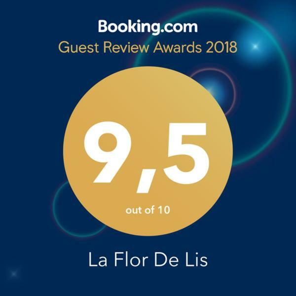 La Flor De Lis Apartment อาบีลา ภายนอก รูปภาพ